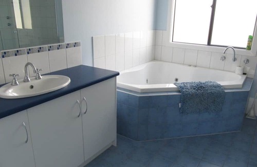 Wallaroo Plain Casa | OSPREY TOO