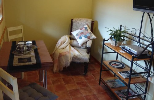 Karangahake Cabaña | Ideal couples getaway in the beautiful, quiet hills of Karangahake Gorge.