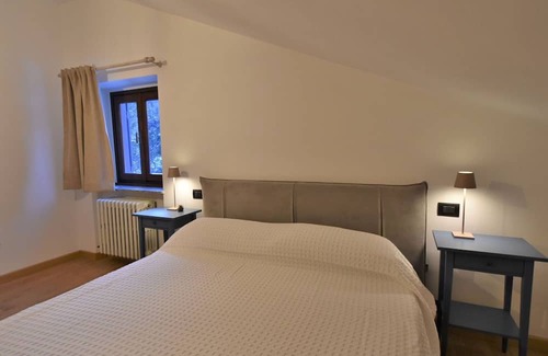 Campodolcino Apartamento | Beautiful apartment for 6 guests with WIFI, TV, balcony and parking