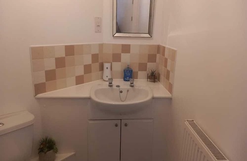 Basildon Apartamento | Cosy Large 1 Bedroom, En suite & Kitchen with Parking in Basildon