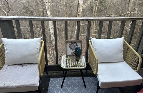 Avoca Condominio | Condo in gated community-5mins from Lake Monroe- Graduation/spring break special