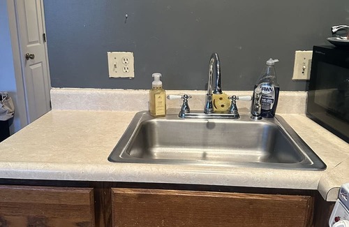 Avoca Condominio | Condo in gated community-5mins from Lake Monroe- Graduation/spring break special