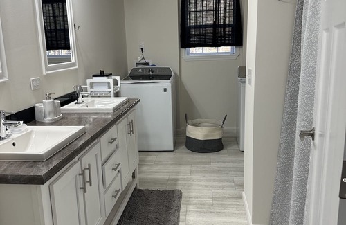 Gloucester Apartamento | Wooded View- Multi unit home near Walter Reed Hospital located in Gloucester VA