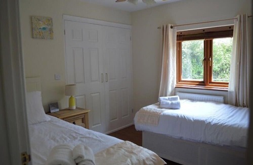 Compton Martin Casa | Modern single story home on village boundary in Mendip Hills AONB.