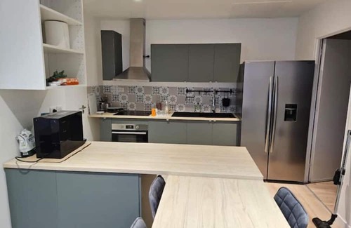 Saint-Priest Apartamento | Appartement T5 Avec 4 Chambres