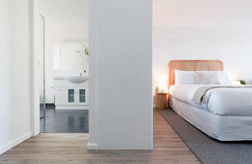 Riverside Apartamento | Cute and Cosy Studio with Parking & WiFi