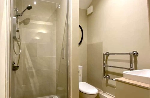 Saffron Walden Cabina | Enchanting 1 Bedroom Lodge with Private Garden