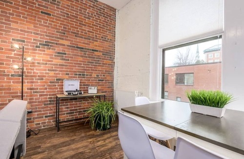 Bangor Apartamento | Urban Dwelling: Stylish Apartment in Bangor