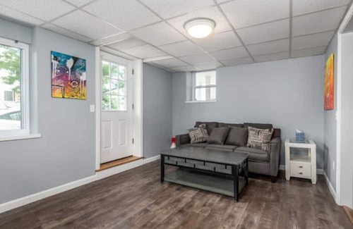 East Bayside Apartamento | Close to Portland Old Port Apt | Sleeps 4