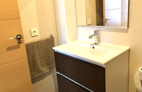 Mil Palmeras Apartamento | Bajo 2 del Edificio Lucerna III