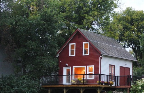 Selkirk Cabina | The Carriage House - your unique private getaway