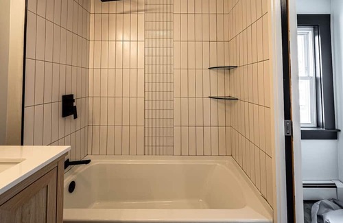 Exeter Casa | Single Family Home in Exeter-NH