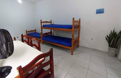 Balneario Mogiano Chalet De Esquí | Chalé / Kitnet em Praia de Boracéia - 100 Metros do Mar! Para até 4 Pessoas