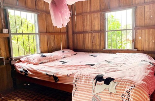 Banan Cabina | Family Batcave Homestay- Deluxe Double Room