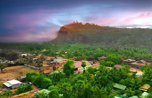 Banan Cabina | Family Batcave Homestay- Deluxe Double Room