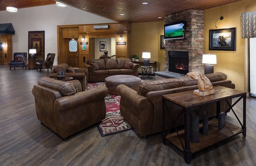 Casper Casa | Your Relaxing Getaway Awaits! 2 Units Just Minutes to Downtown! Free Shuttle