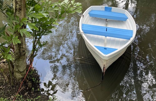 San Isidro de Grecia Cabina | EcoSky "Tranquil Retreat Near La Fortuna: Private Pool, Lake Access, and More!"