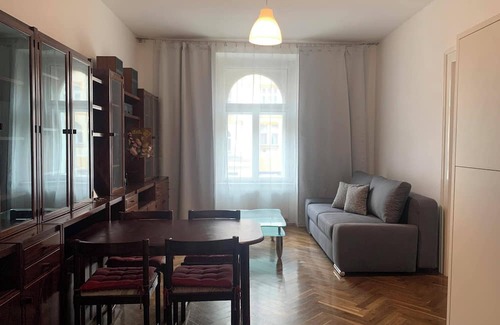Vrsovice Apartamento | 1 Bob's Apartment: 2 bedrooms + living room