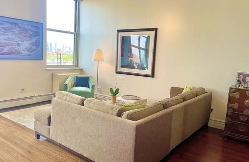 Park Slope Apartamento | Stylish BK home, stunning views, steps to park!