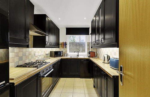Abbey Apartamento | Charming Centrally Located Wimbledon Flat