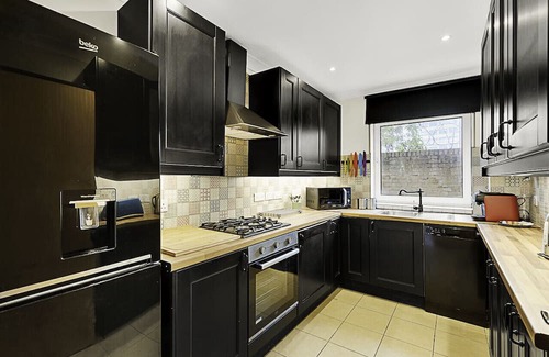 Abbey Apartamento | Charming Centrally Located Wimbledon Flat