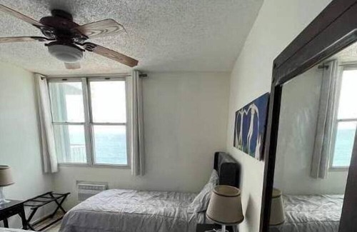 La Pared Casa | 15th Floor Beachfront 2 Bedroom Condo with Pool & Ocean View at Sandy Hills