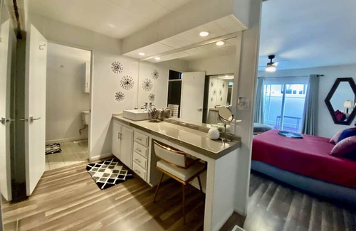 The Mesa Casa | Palm Springs Tiki Getaway! Pet-Friendly!
