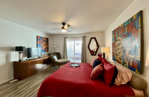 The Mesa Casa | Palm Springs Tiki Getaway! Pet-Friendly!