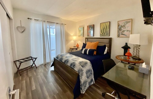 The Mesa Casa | Palm Springs Tiki Getaway! Pet-Friendly!
