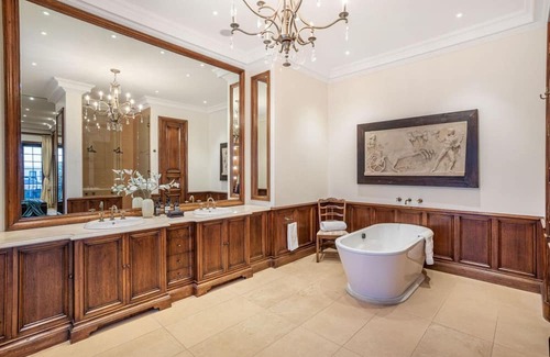Armadale North Villa | Most Impresive and Architecturally home