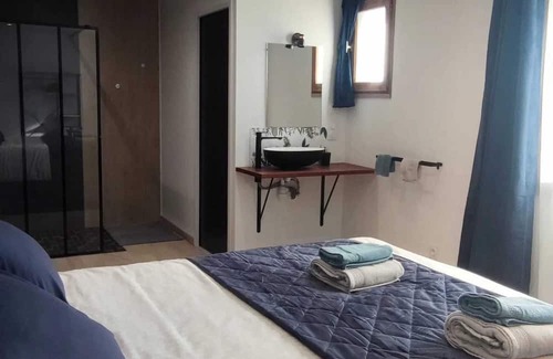 Pleugriffet Casa | Homerez - Big house for 12 ppl. with spa and terrace at Pleugriffet