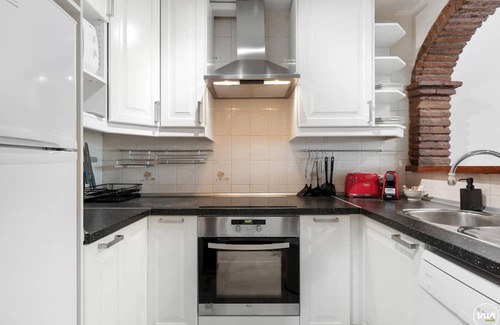 Calahonda Apartamento | Robina| Beach | Pool | Garden