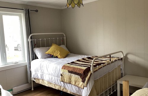 Terra Nova Cabaña | Beautiful cottage on a quiet pond, less than an hour from St. John’s.