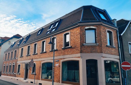 Bad Klosterlausnitz Apartamento | Vintage Ferienwohnung Viktoria - Falco und Stephanie Kirchbichler