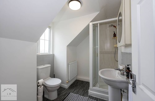Manchester Casa | Comfy House | 8 Beds | 14 min to City Centre