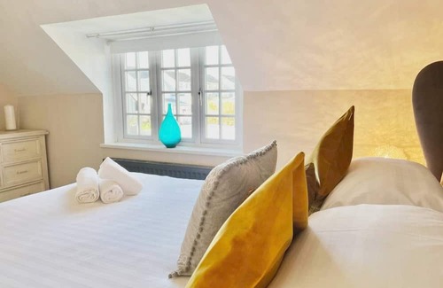 Brondini Casa | Pass the Keys | Rosedale Cottage | Large Pool! | Pass The Keys