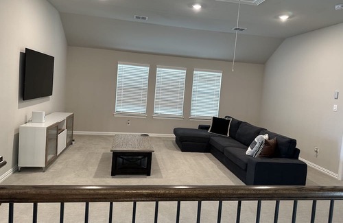 Prosper Casa | Modern, Clean and Family Friendly Home in Prosper
