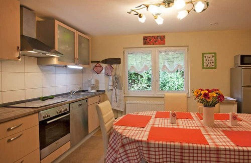 Rumbach Casa | chez Emil and Isabelle