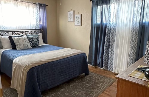 Lamar Casa | Relax and Unwind at the Highland House