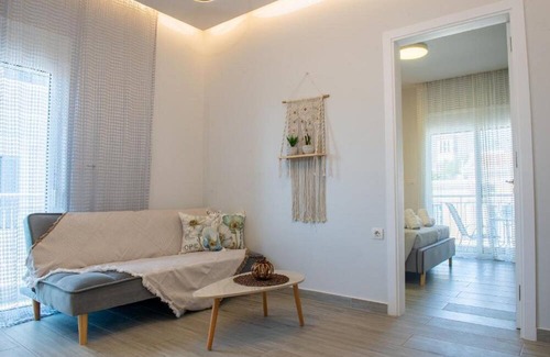 Petaloudes Apartamento | Charavgi Apartment 1