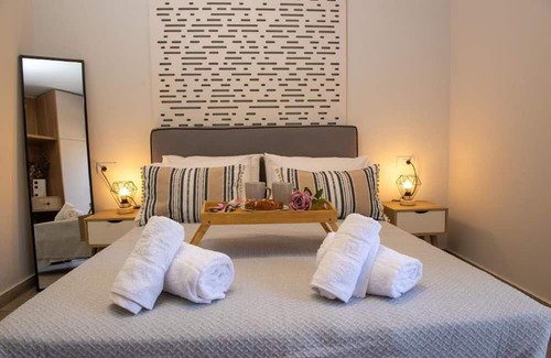 Petaloudes Apartamento | Charavgi Apartment 1