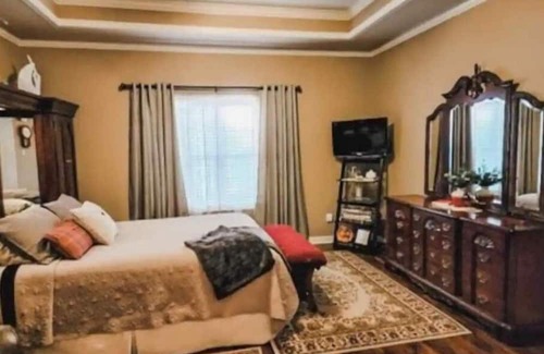 Beebe Casa | RaneyDay RedBird Retreat Water View/near Searcy AR