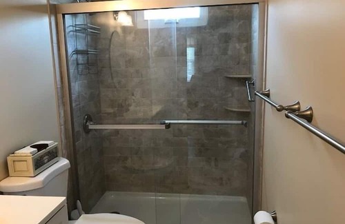 Stone Harbor Cabaña | This home is situated close to the Bird Sanctuary, Clarke's Market and a seafood market and breakfast eatery. Just a quick walk to the beach.