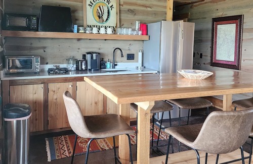 Pawhuska Otro | All 3 houses for 1 nightly rate! Close to Pioneer Woman's Mercantile!