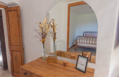 Aiguaviva Cabaña | Masia Catalana, ¡ideal Para una Escapada con Amigos y Família!