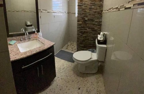 Camuy Casa | Marie Guest House A/C entire house