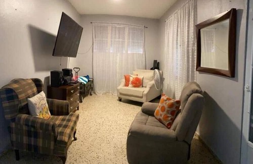 Camuy Casa | Marie Guest House A/C entire house