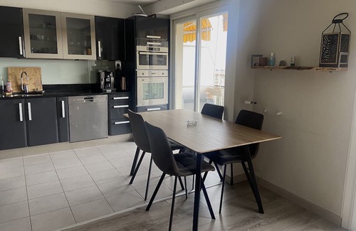 Saint Maurice Apartamento | Bright T3 with balcony