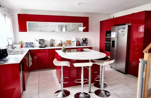 Clamart Casa | Homerez - Charming House in Clamart with Garden and Jacuzzi