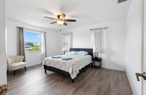 Edgewater Casa | Located in the center of the town